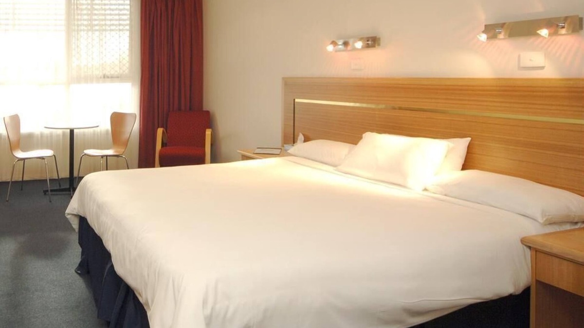 East Devonport Hotel | Edgewater Hotel