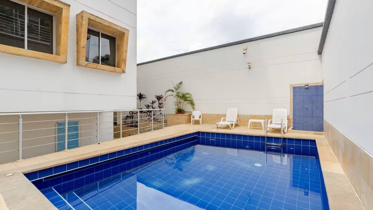 Campestre Apartment | Edificio Fence Real
