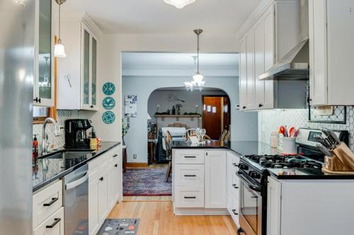Fulton House | Edina Escape
