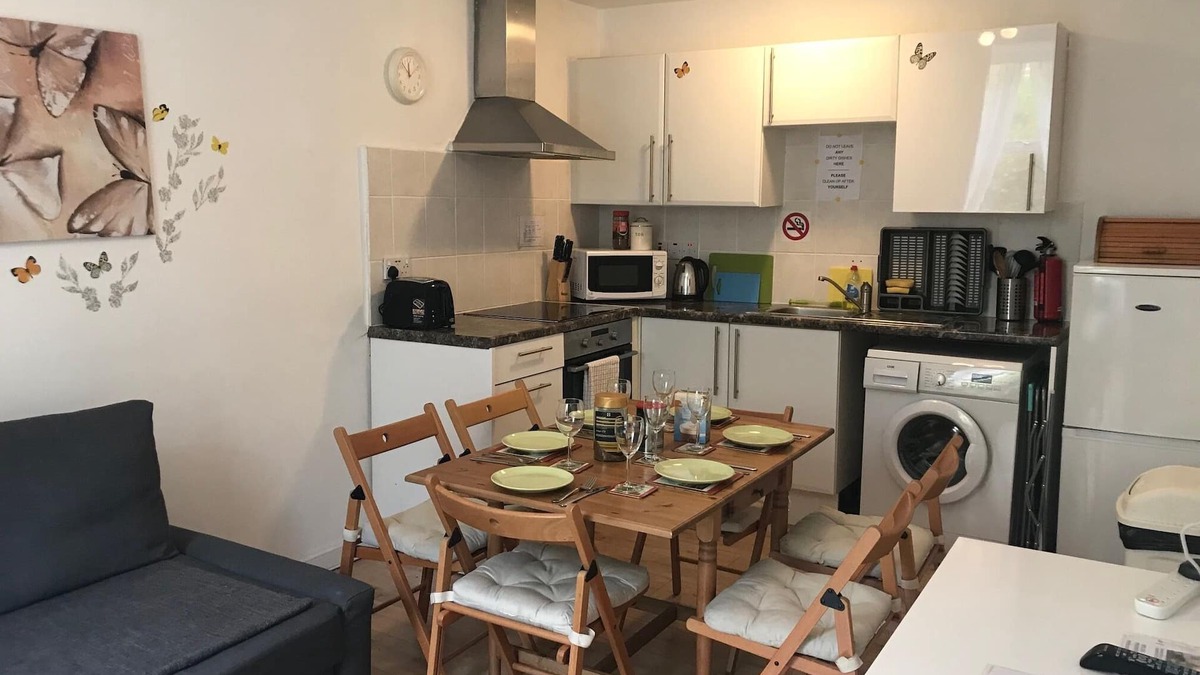 Tollcross Apartment | Edinburgh 3 bedrooms Central Apartment