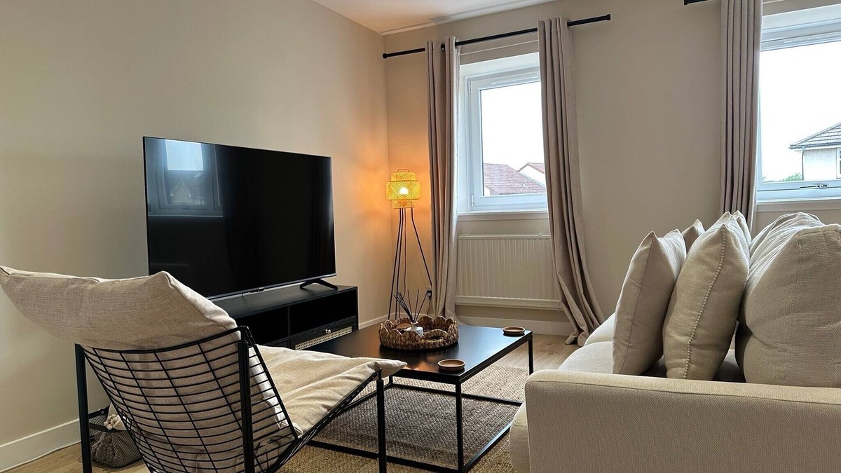 Leith Apartment | Edinburgh Charm Apartment near Springfield Lane