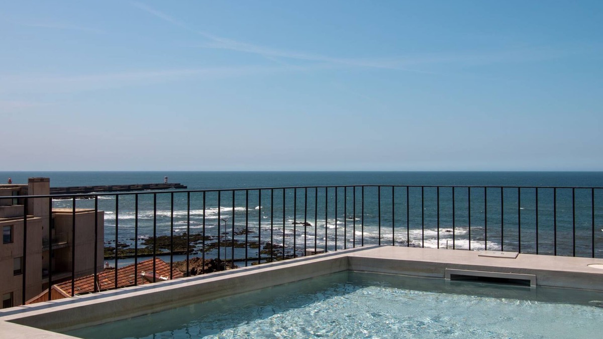 Foz do Douro Apartment | EDiTiON 309 Penthouse w/Plunge Pool by LovelyStay