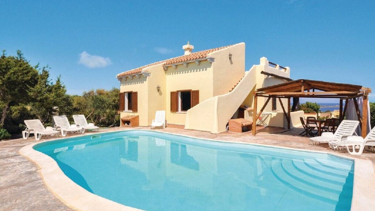 Stintino Villa | Eduard Villa in residence in Sardinia with pool