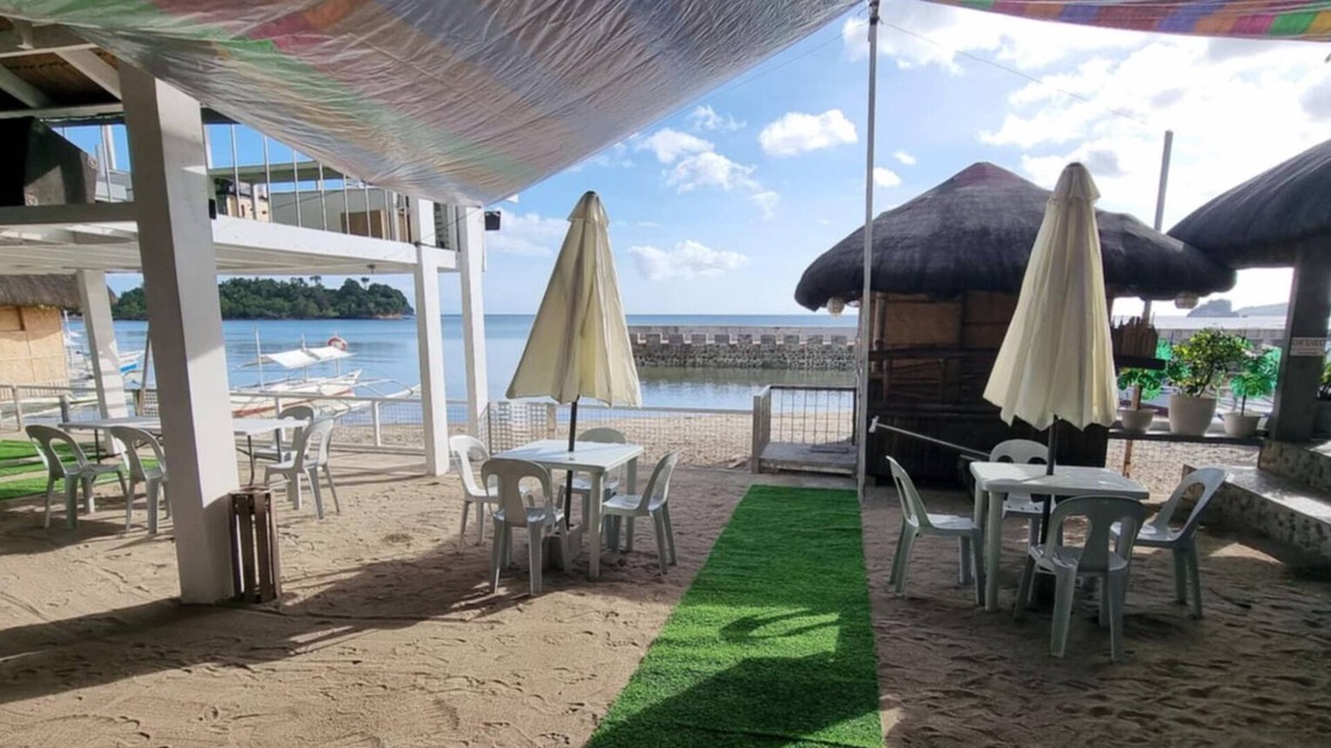 Padre Burgos Resort | EDVIL BEACH RESORT AND JACUZZI POOL SPA