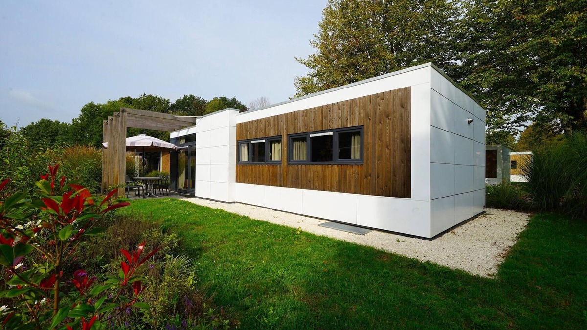 Municipality of Waalwijk Ski Chalet | Efteling Chalet with Dishwasher