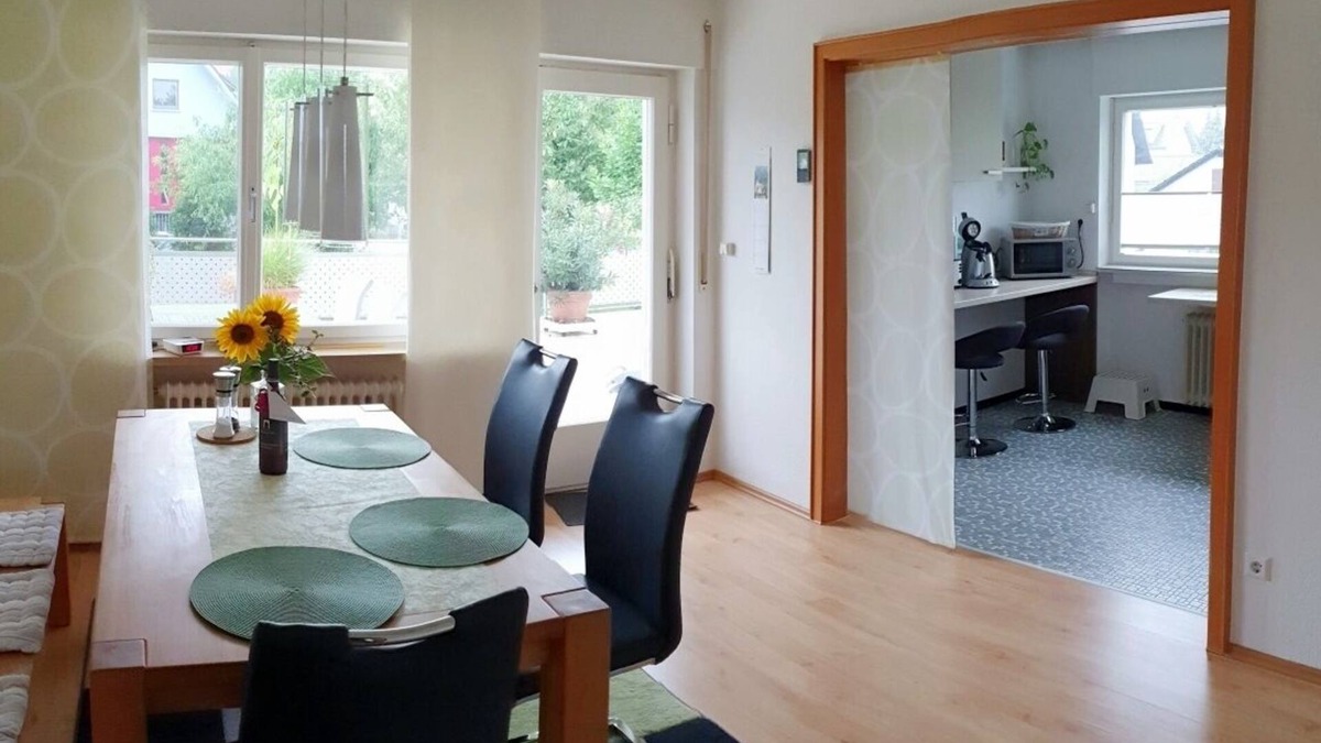 Ettenheim Apartment | EG-Ferienwohnung, 86 qm, 1 Wohnzimmer, 1 Schlafzimmer, max. 4 Personen