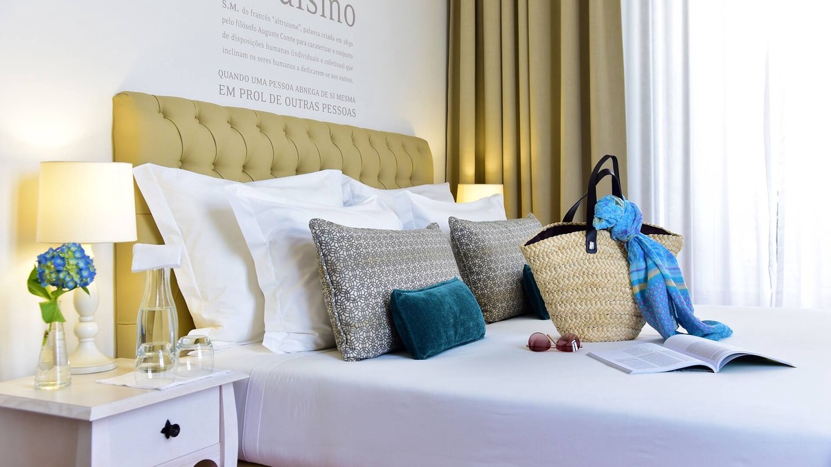 Penafiel House | Egas Moniz 5 Suites Boutique Villa