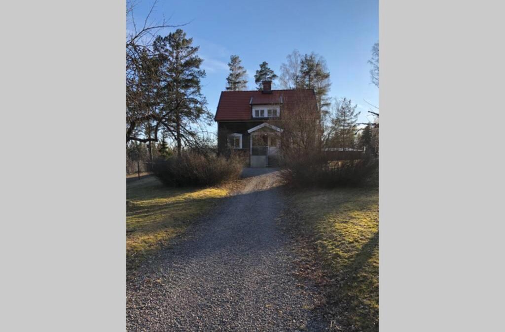 Lindesberg Villa | Egen villa på Islandshästgård
