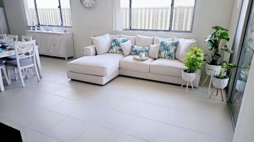 Eglinton House | Eglinton Elegance - Hamptons Retreat
