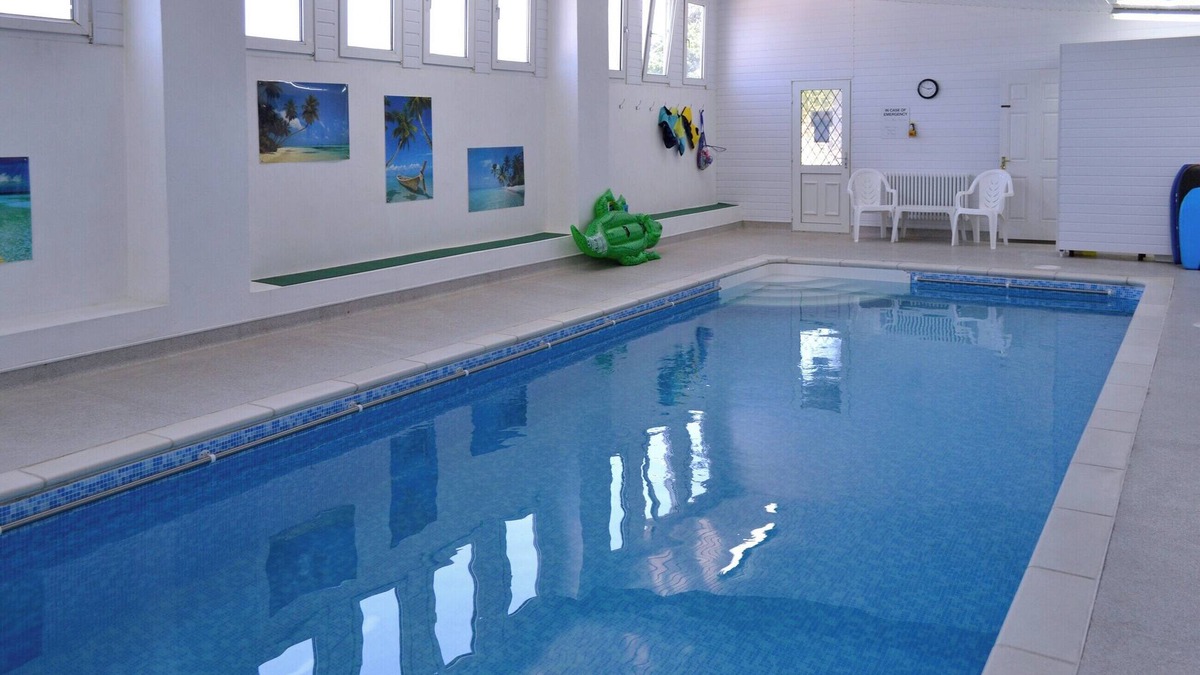 Helston Cottage | Eglos Derry Farm Cottage - E4597
