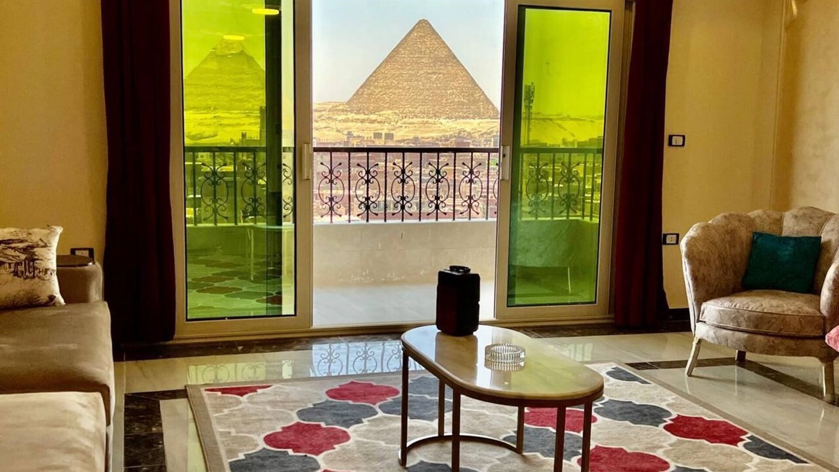 Al Haram Apartment | Egypt as never seen before
