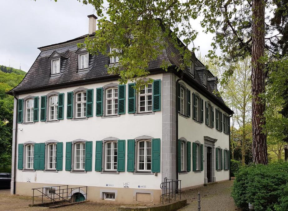 Kirn Apartment | Ehem. Sommerresidenz von Fürst Friedrich III. App.1 und App.2