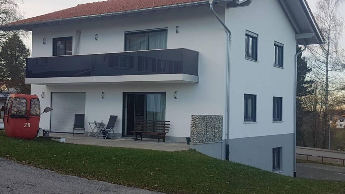 Seeg Apartment | Eichinger, vacation apartment - apartment, shower and bath, WC, 1 bedroom