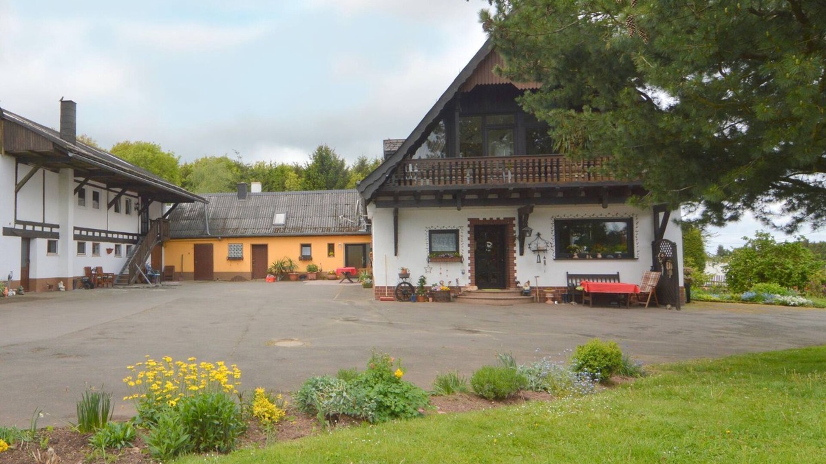 Auw House | Eifel Farmhouse Retreat