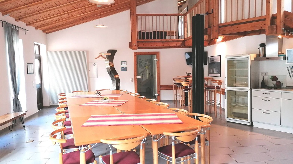 Zweifelscheid House | Eifel holiday home for 27 guests - for family celebrations or family friends