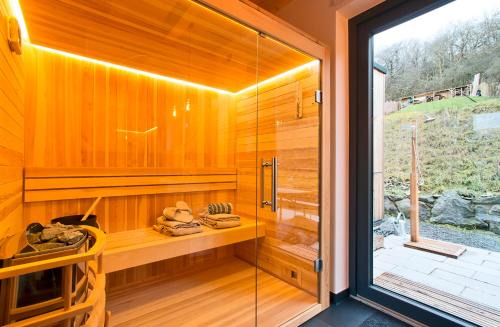 Immerath House | eifelhausaufzeit-Vulkaneifel-Architekten-Chalet mit Sauna im Vulkankrater