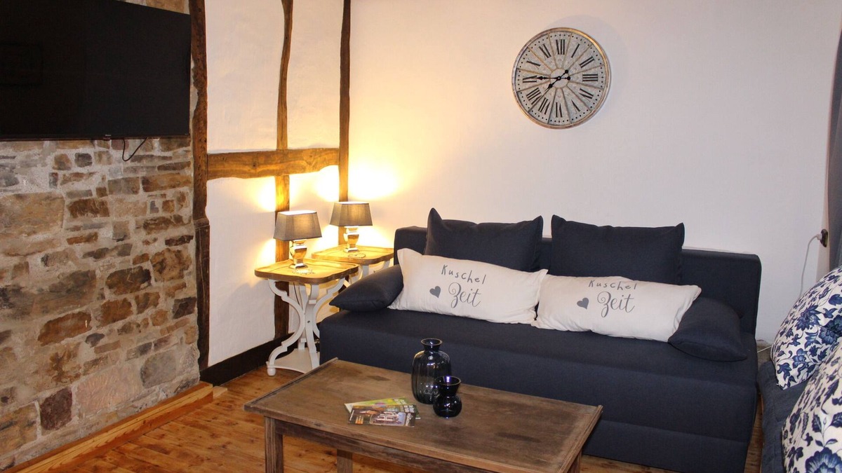 Ulmen House | Eifelstuben with charm - farmhouse parlor, 1-2 pers. cozy vacation home near the lake