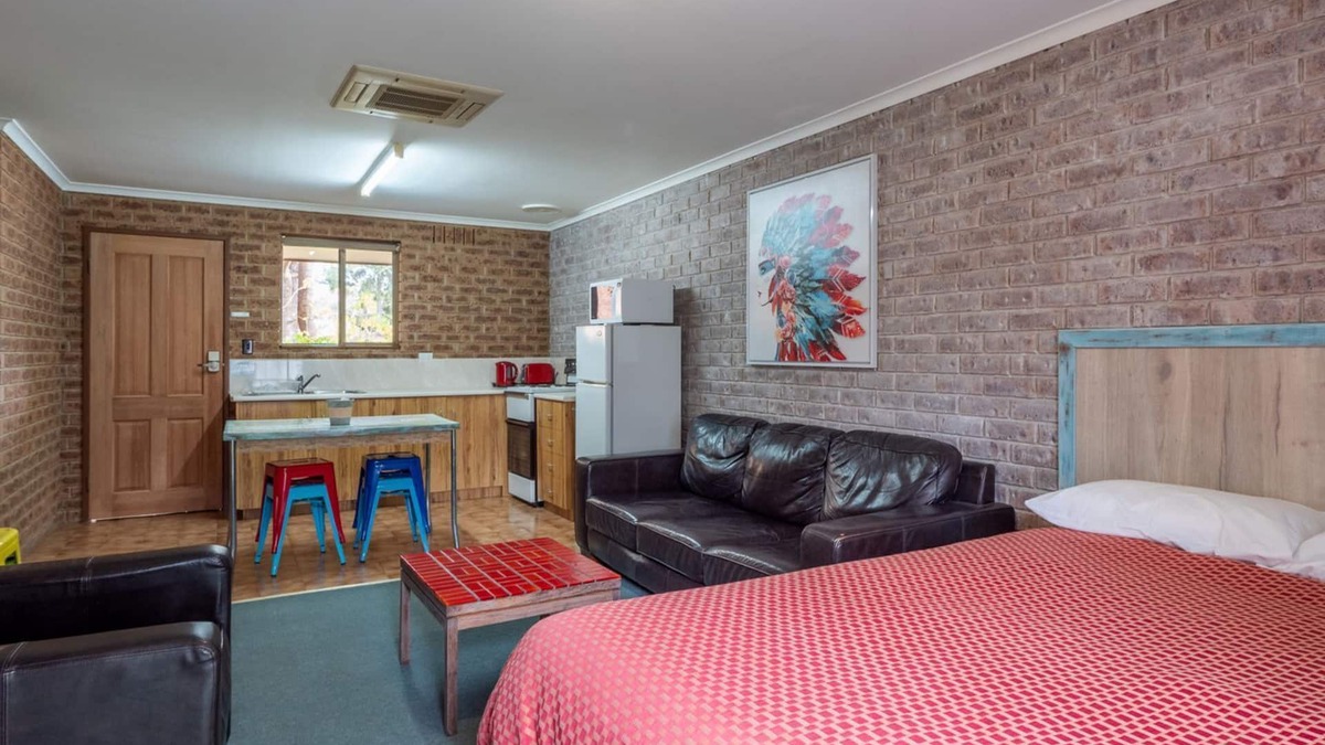 Eildon Hotel | Eildon Parkview Motor Inn. Room 10