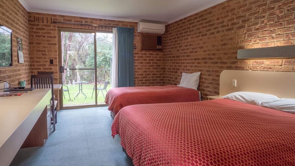Eildon Hotel | Eildon Parkview Motor Inn. Room 2