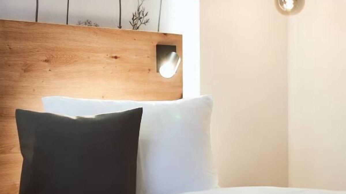 Riedenburg Apartment | Ein-raum-appartement mit Frühstück und Balkon