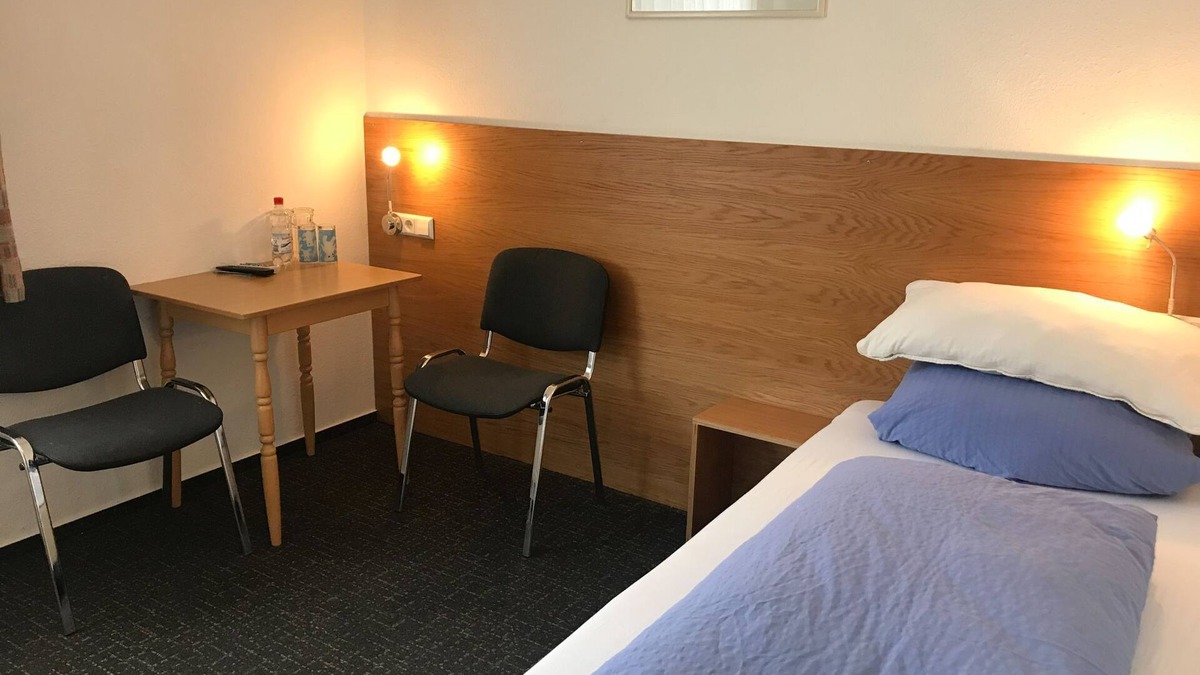 Lauterach Apartment | Einzelzimmer mit Dusche und WC