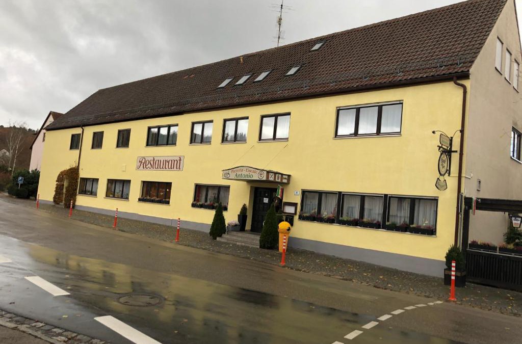 Lichtenau House | Eiscafé - Pizzeria Antonio