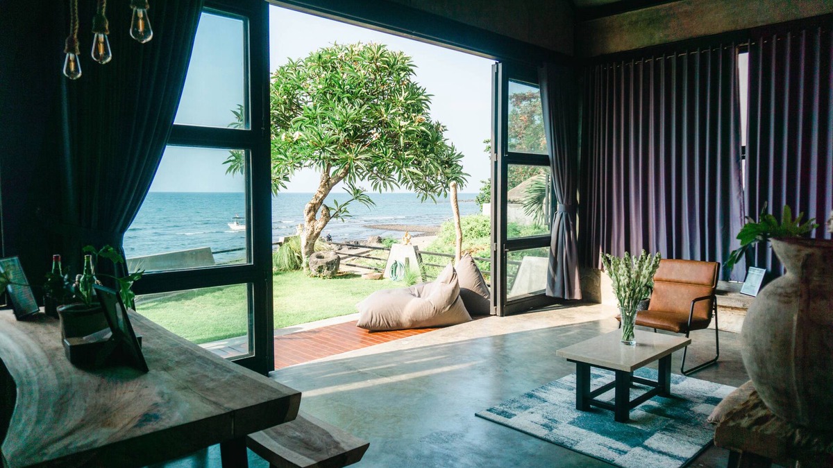 Banyuasri Villa | EJ House