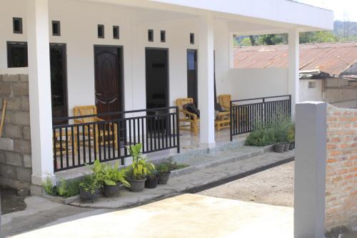 Moni House | EJA GUEST HOUSE