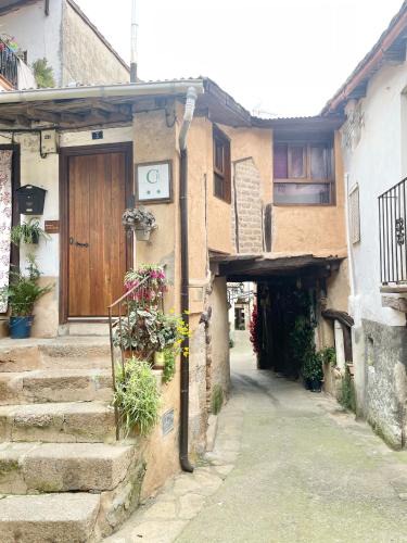 Torre de Don Miguel House | El Balcon de Justina - Sierra de Gata