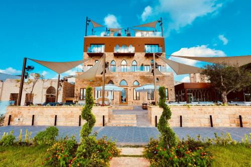 Tyre Hotel | El Boutique Hotel