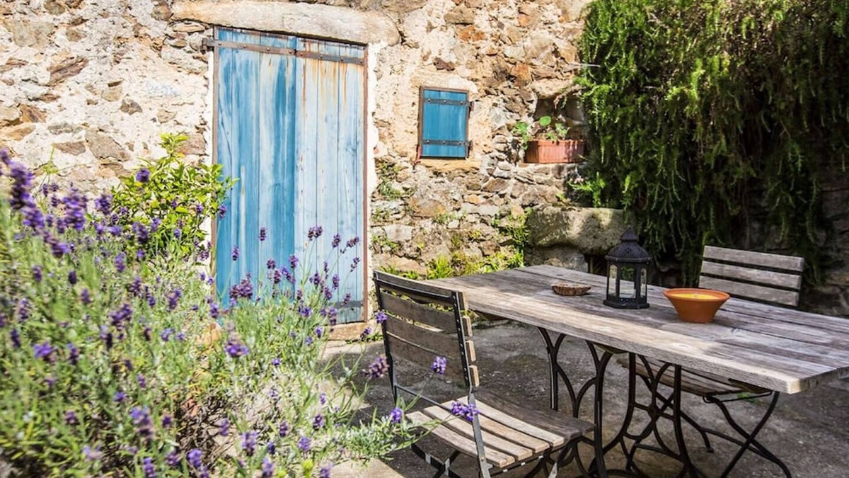 Montferrer Cottage | El Casot, a tranquil retreat with pool in its own valley 30 miles from the sea