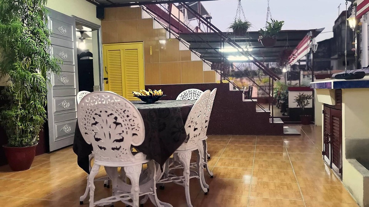 Santa Clara House | El Castillito