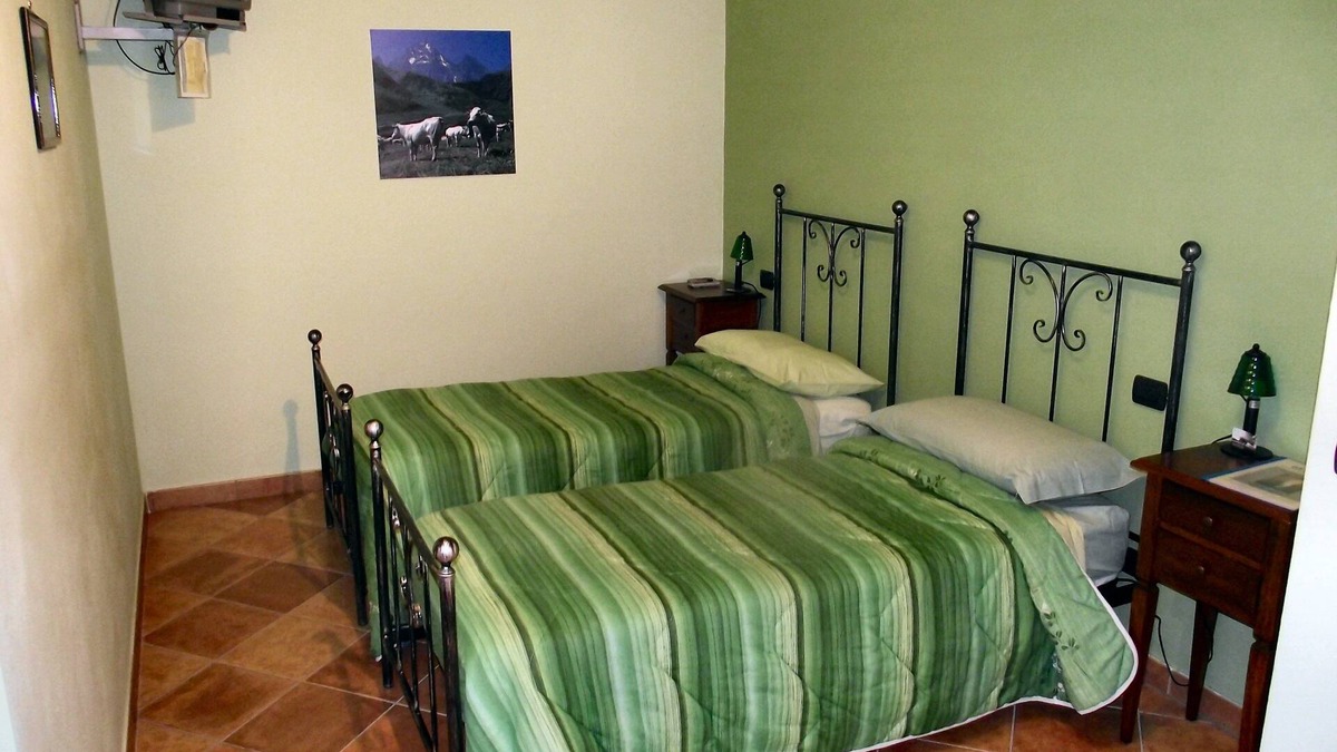 Flesie Bed & Breakfast | EL CAVAJER) green room