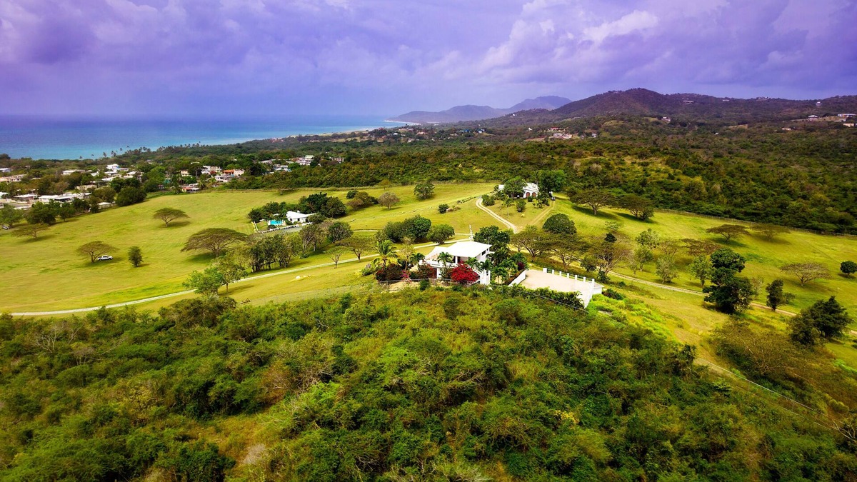 Esperanza House | El Cerro-3 Homes on a Private 30 Acre Estate w/Pool