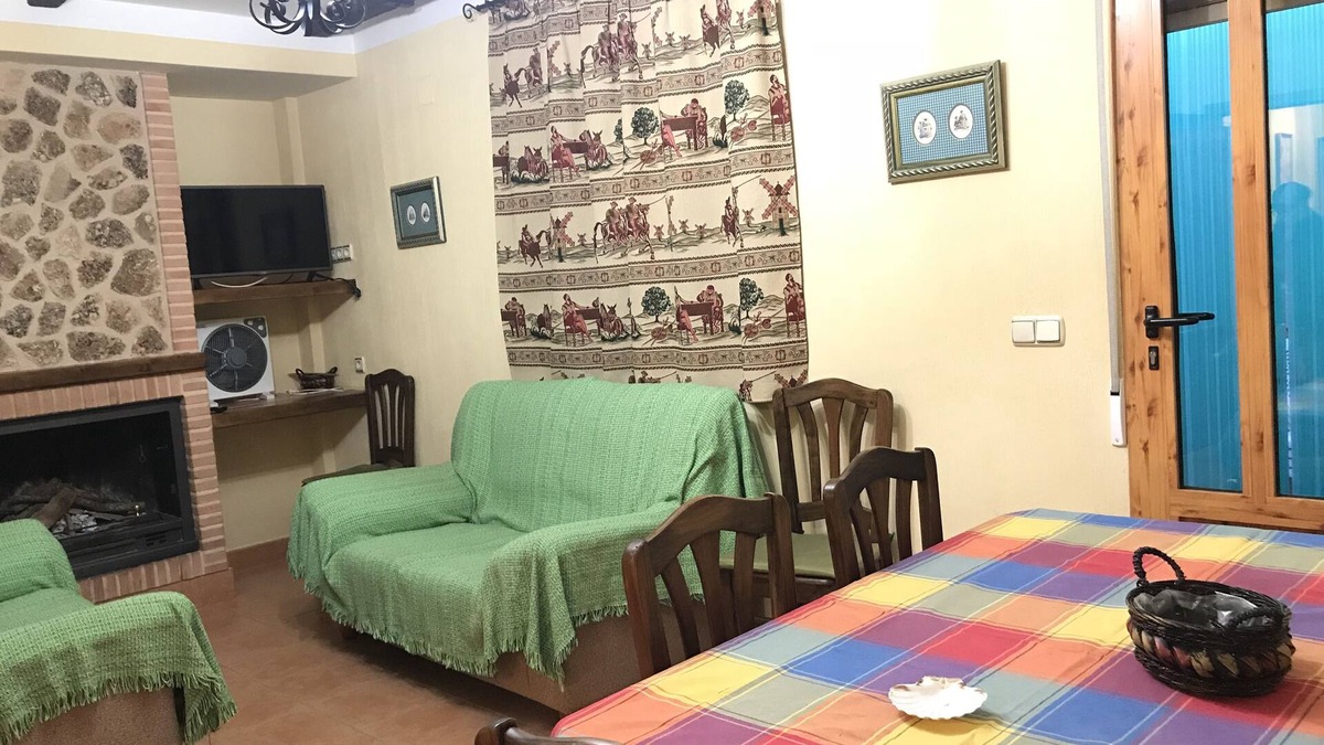 El Ballestero House | EL CUCO 1 located between the Lagunas de Ruidera and the Birth of the Rio Mundo