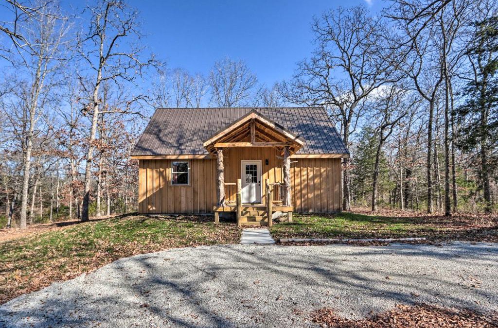 El Dorado Springs House | El Dorado Springs Cabin Near Trails and Parks!