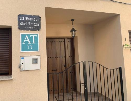 Hoyos Apartment | El Hondón del Lugar