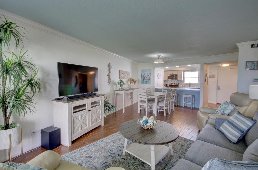 Fort Walton Beach House | El Matador 225 - Centrally located to all the amenities at El Matador