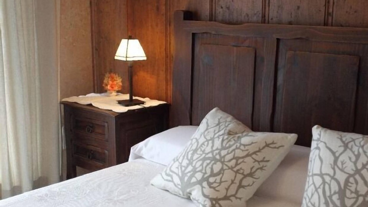 Navaluenga Cottage | El Mirador del Alberche III Self catering (10-18 people)