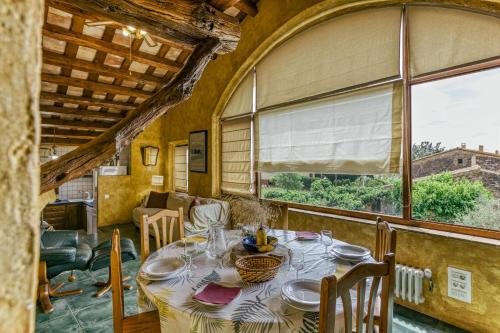 Llampaies House | El Mirador Rural de Can Gat Vell