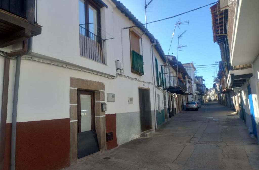 Aldeanueva del Camino Apartment | El Mullaero