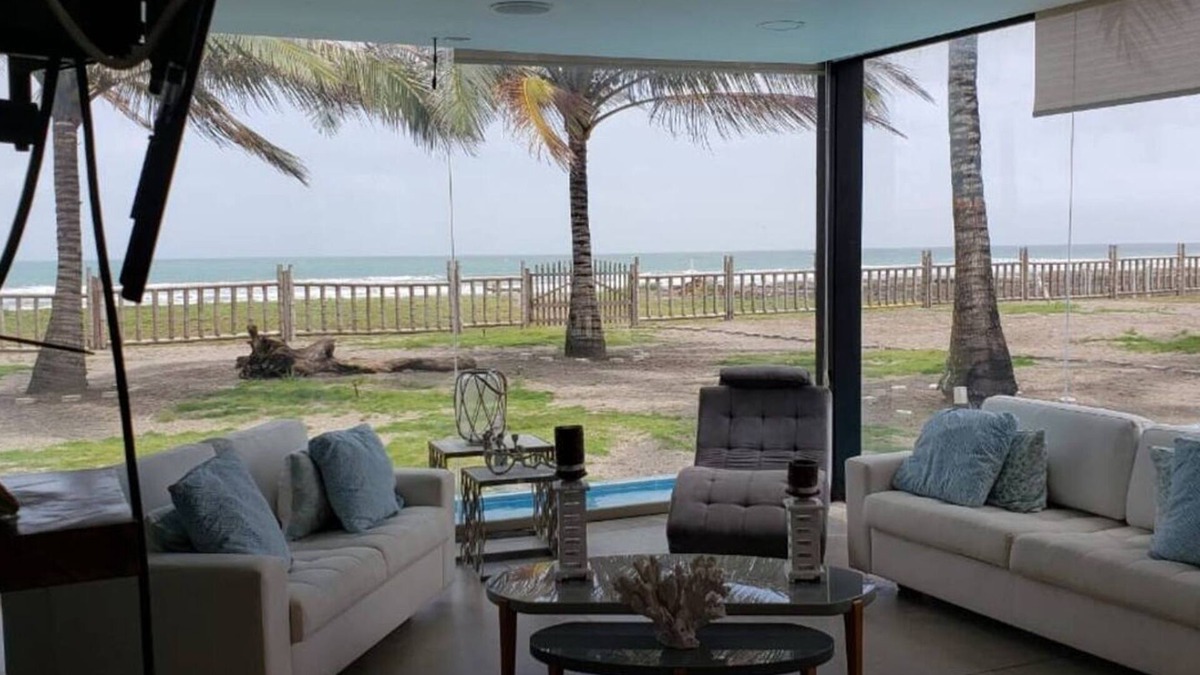 Cojimies House | El Paraíso Cojímies - Casa con piscina frente a playa privada