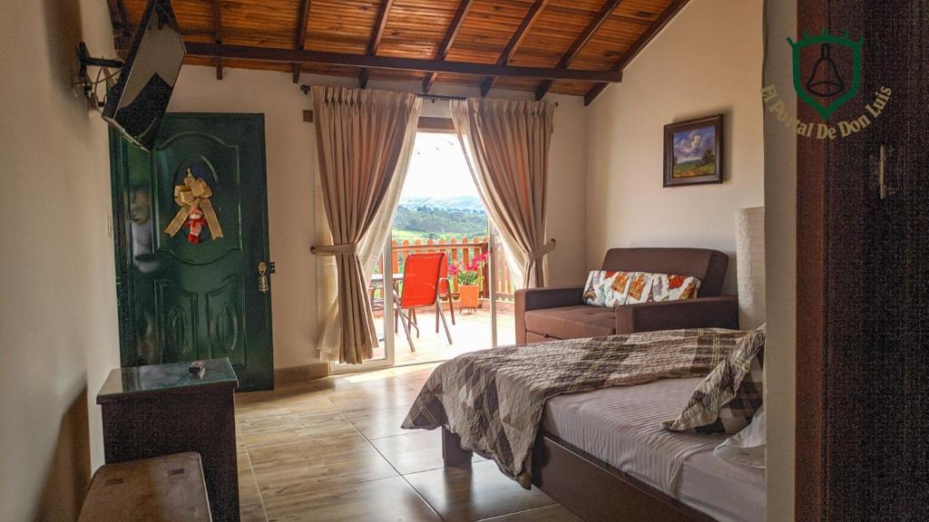 Guadalupe House | El Portal De Don Luis