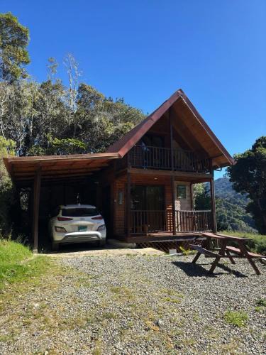 Copey Ski Chalet | El Quetzalito Cabin