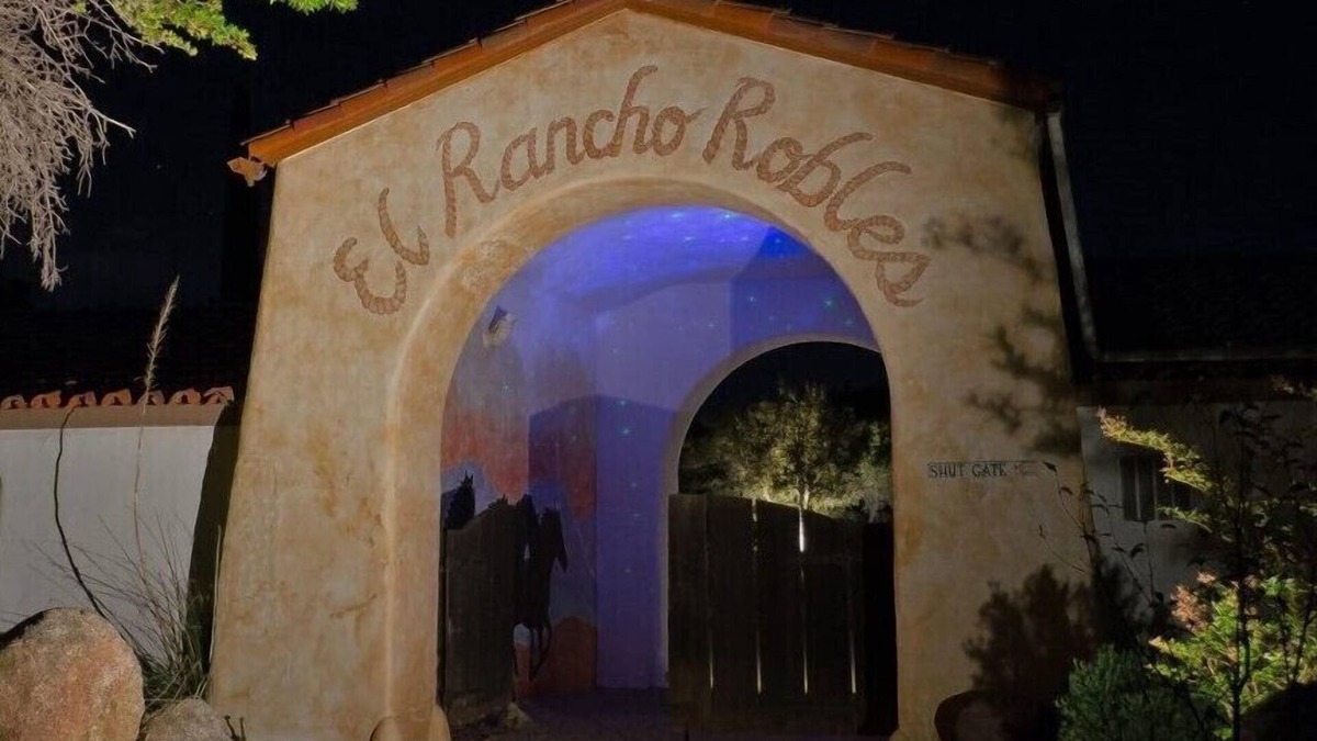 Oracle Cabin | El Rancho Robles