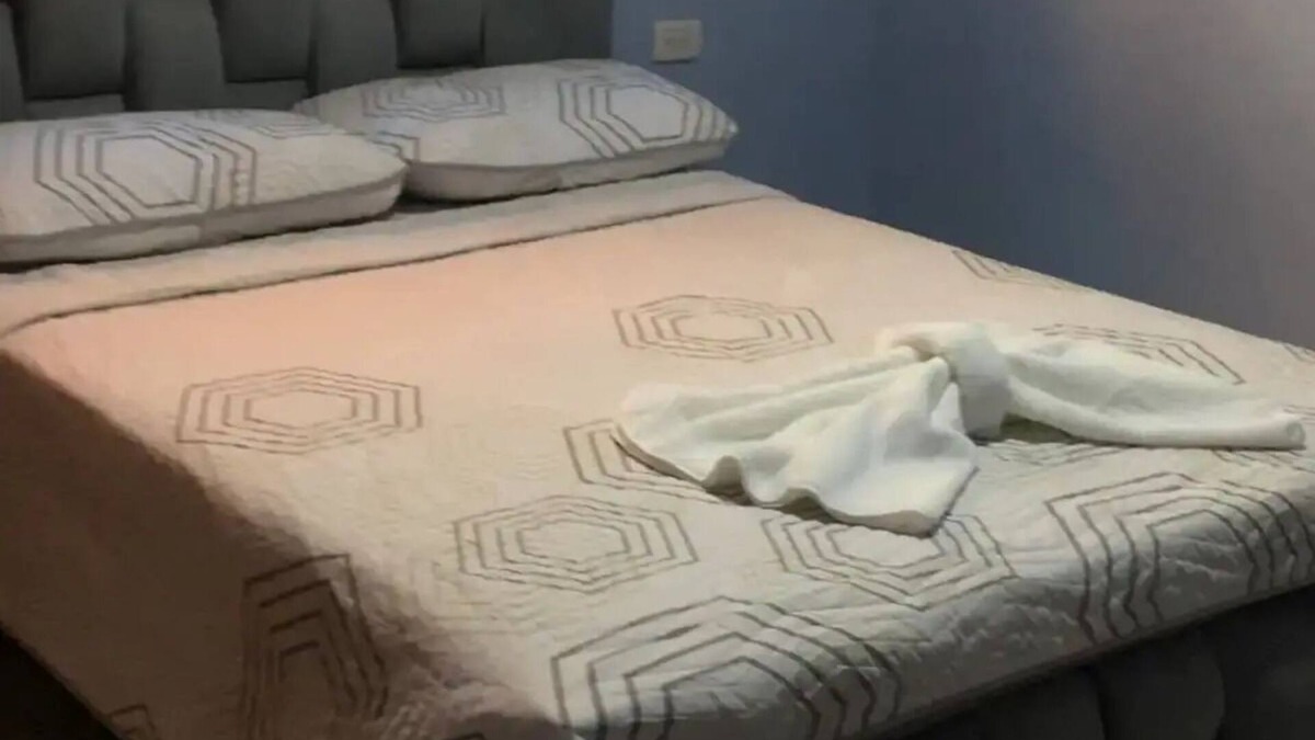 Sur Occidente Apartment | El Reposo Real/Cozy Room with Private Bathroom.