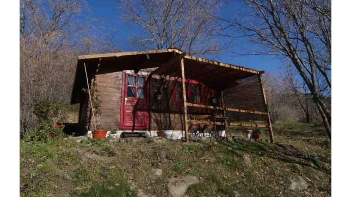 Candeleda House | El Rojo Romántica cabaña de madera con vista