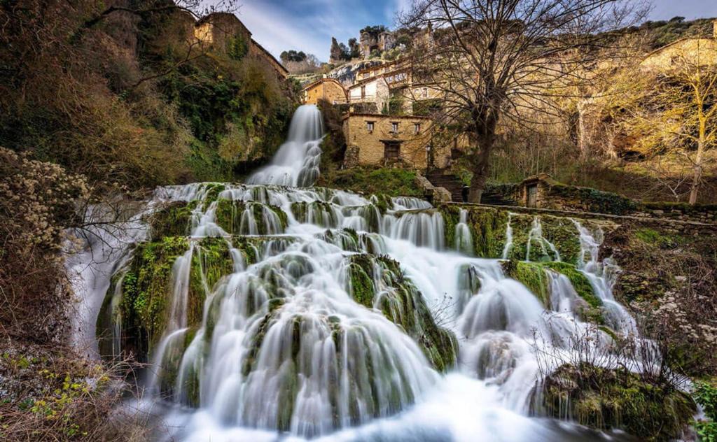 Orbaneja del Castillo House | El Salto del Agua Auténtico El Molino de la Cascada Orbaneja