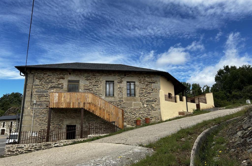 Requejo House | El tejo milenario