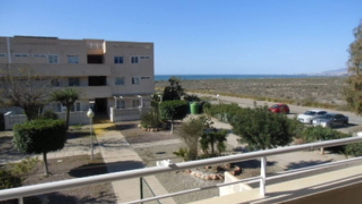 Retamar Apartment | El Toyo Golf y Playa a Cinco Minutos a pie de la Playa y del Campo de Golf